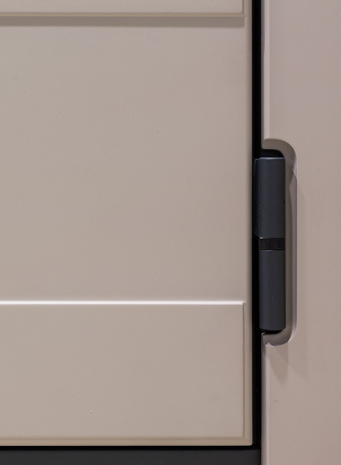 Технология покрытия SteelLak в три раза повышает срок службы полиуретановой эмали двери